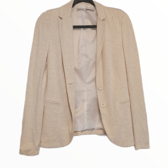 stradivarius Jackets & Blazers - Stradivarius Relaxed fit Cream Blazer